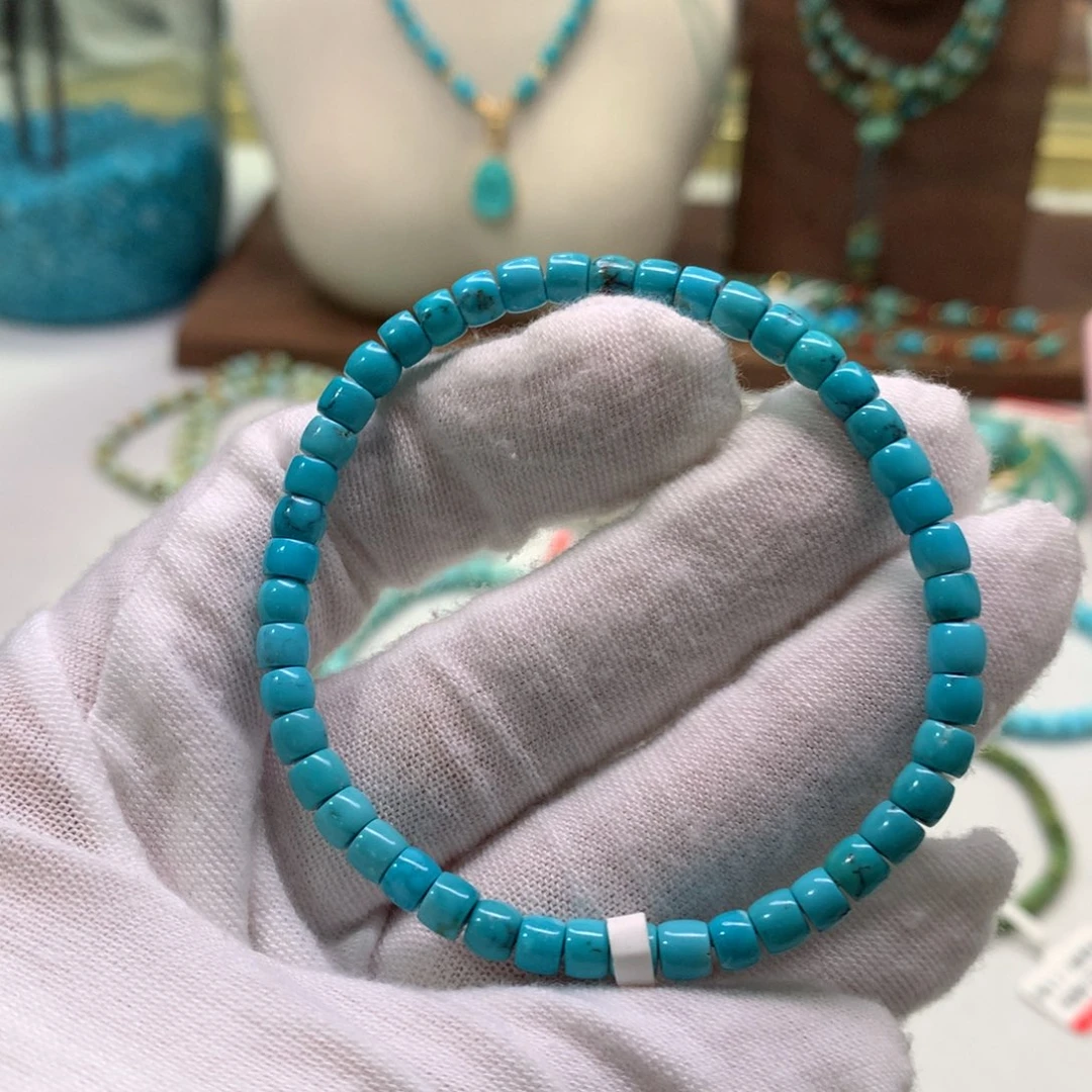 芷***媛绿松石未镶嵌配饰