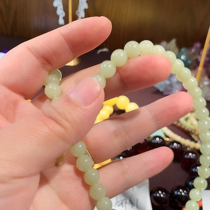 绿***瘦和田玉戒指未镶嵌