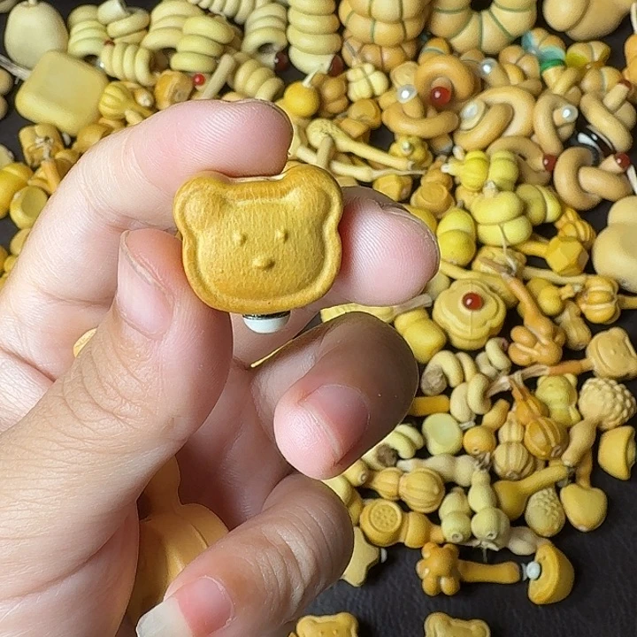葫芦笙是最可爱滴小孩啦呜呜太好看