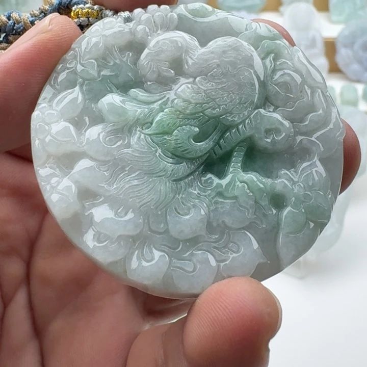 翡翠未镶嵌颈饰天然缅甸A货翡翠