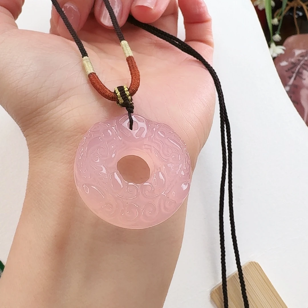 刘***美玛瑙/玉髓未镶嵌颈饰