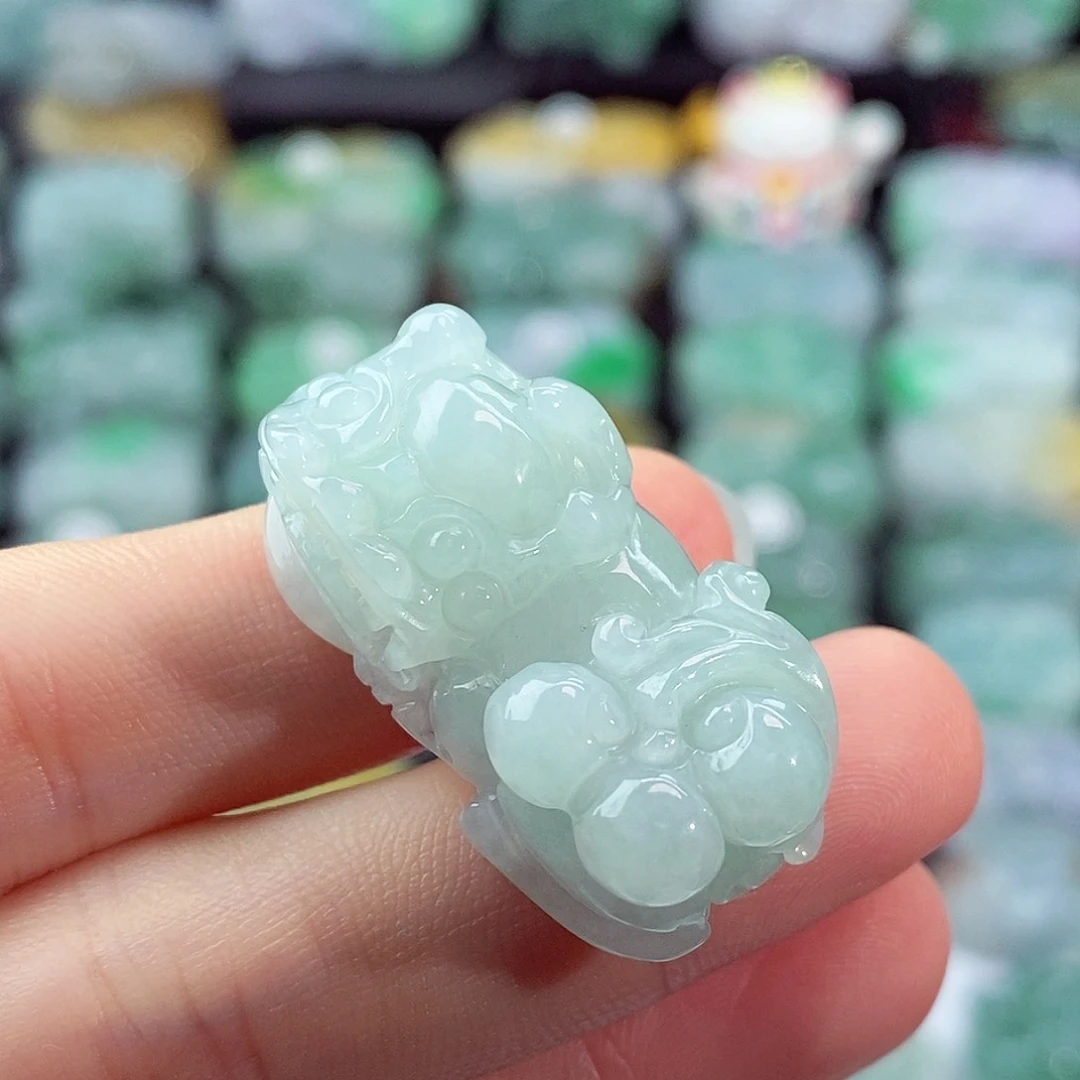 颈饰未镶嵌翡翠天然