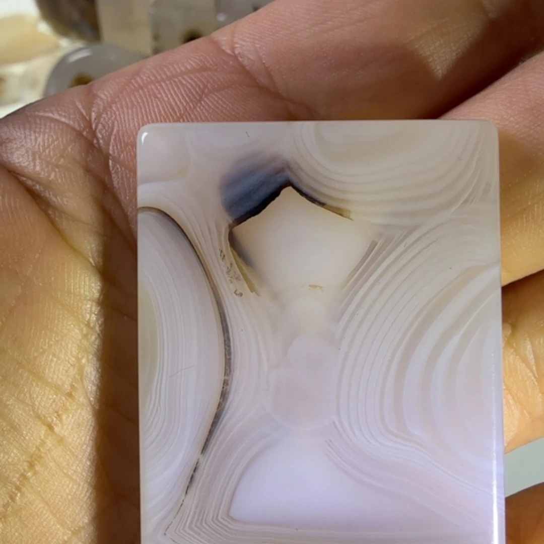 玛瑙/玉髓未镶嵌珠宝半成品