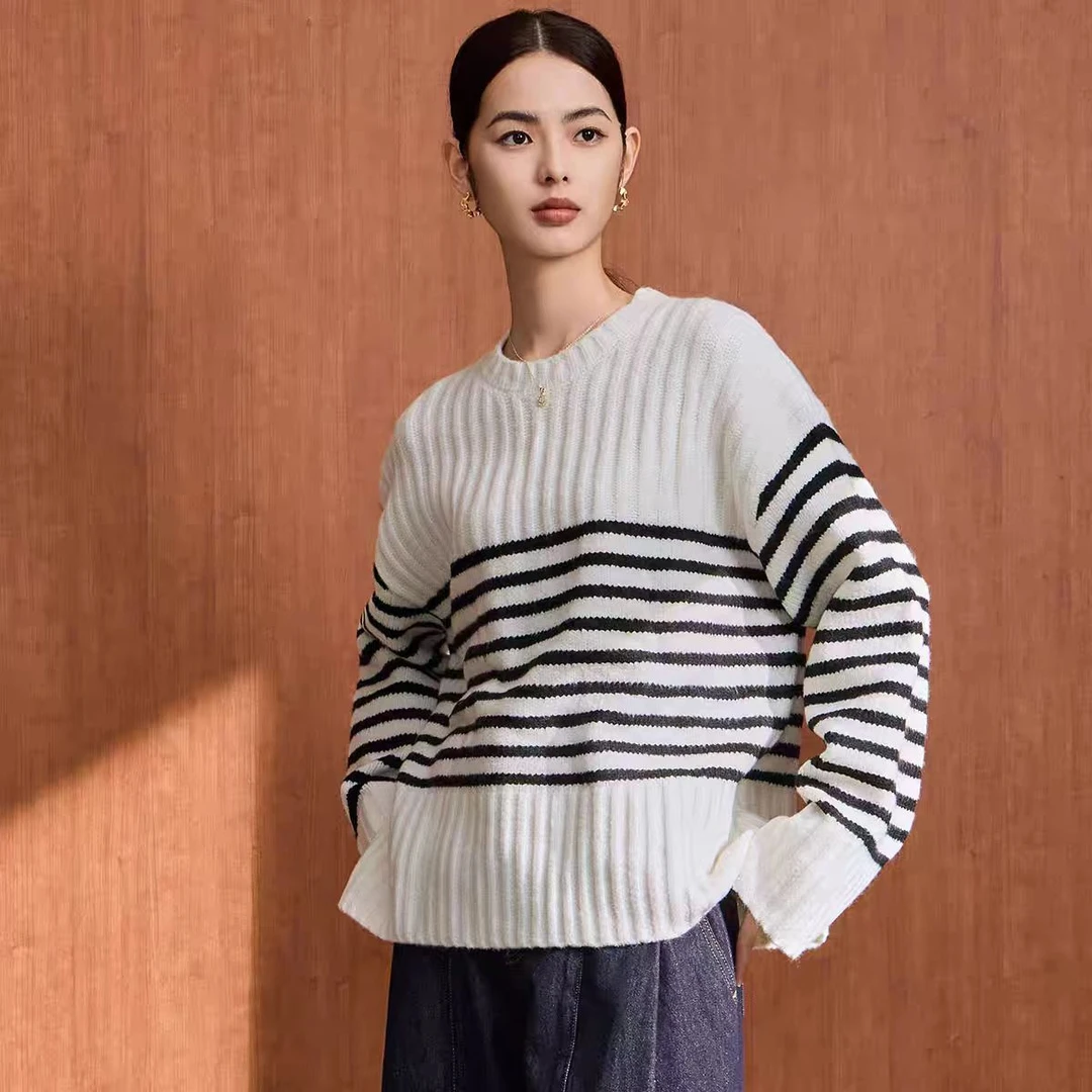 韩系高级感撞色条纹圆领毛衣宽松慵懒风软糯针织上衣(A3-2)23001