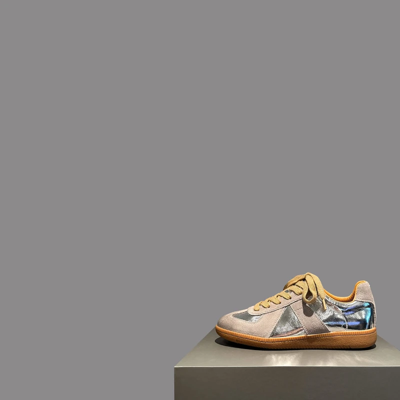 a899 时尚德训休闲鞋