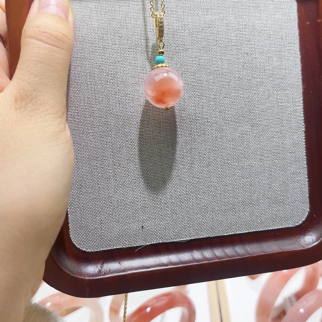 叶***秋南红玛瑙合金颈饰
