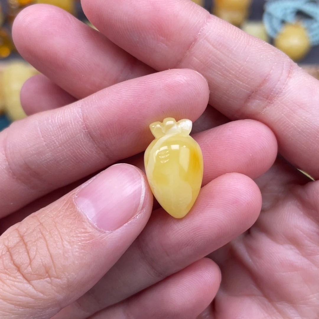 琥珀未镶嵌裸石蜜蜡