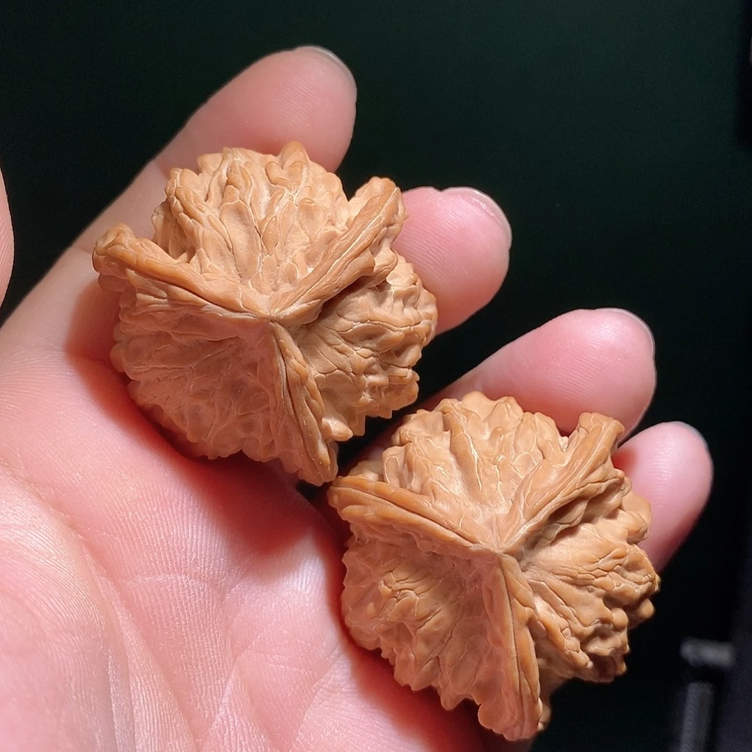 文玩核桃把件42盘山三棱全品