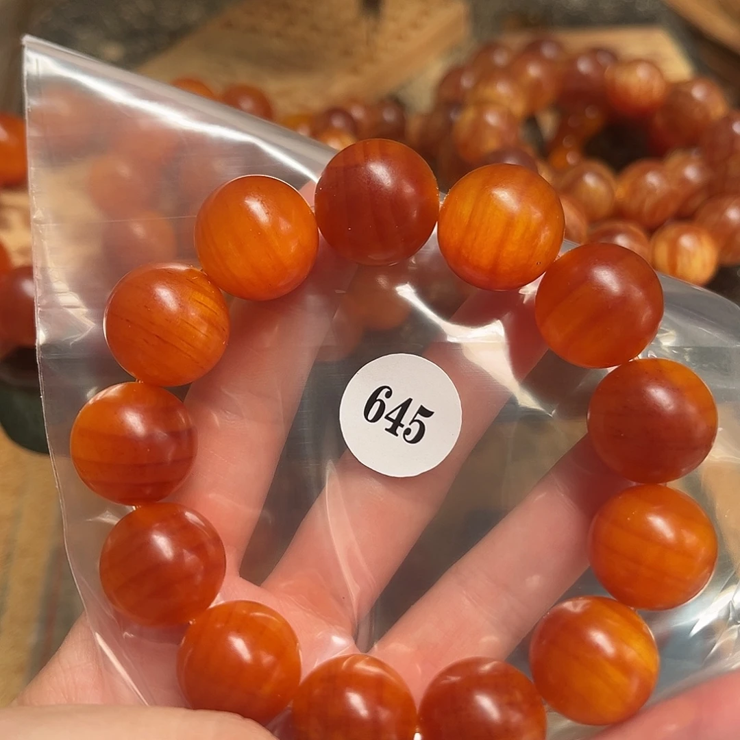 楼***雨松木（琥珀木）手串/手链645包浆1.9