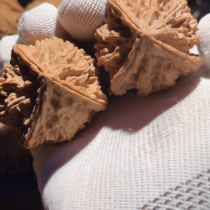 文玩核桃把件天盘三棱