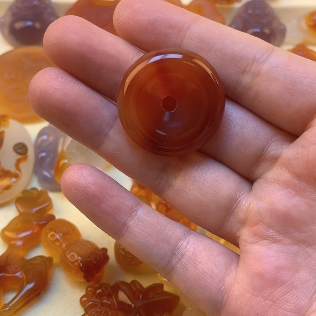 玛瑙/玉髓吊坠(赠链)未镶嵌海***m