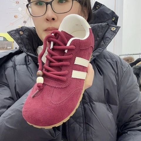 女士36-40码正码休闲鞋