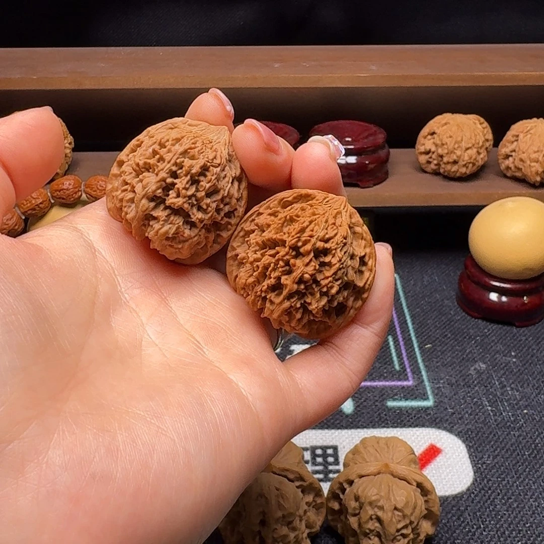 文玩核桃吊坠35.5满天星