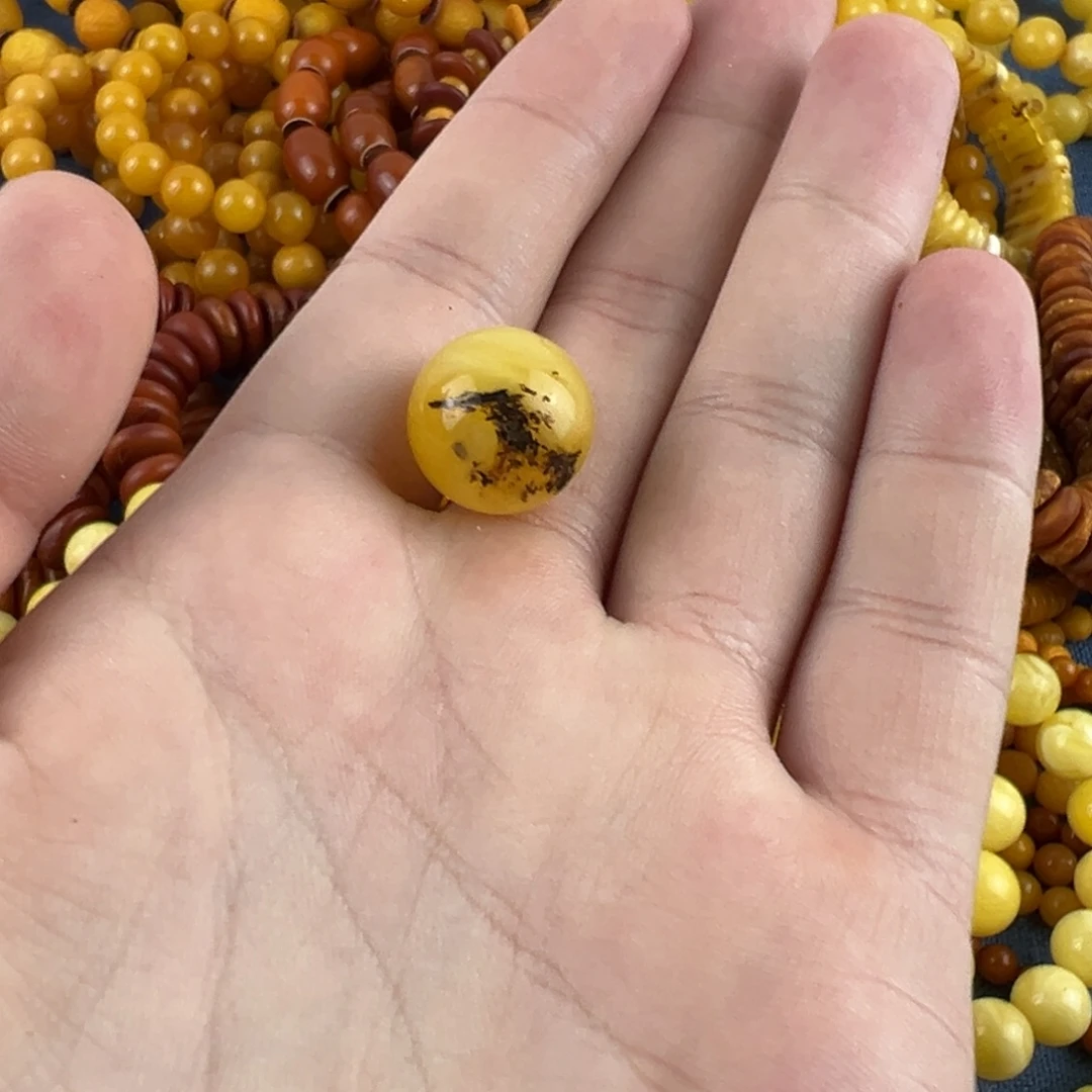 琥珀未镶嵌珠宝奇石