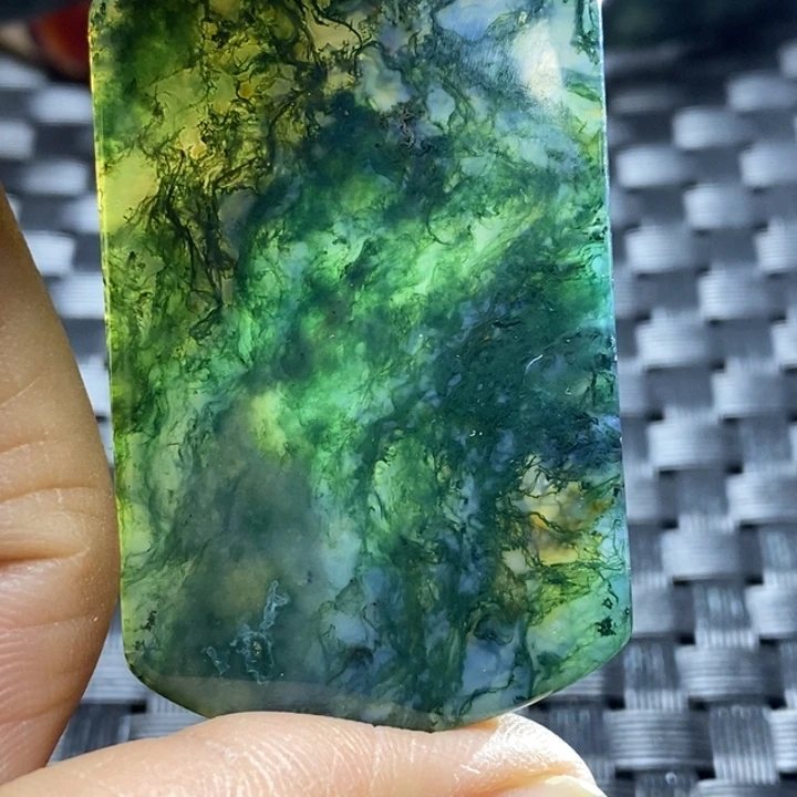 玛瑙/玉髓颈饰未镶嵌清*枝