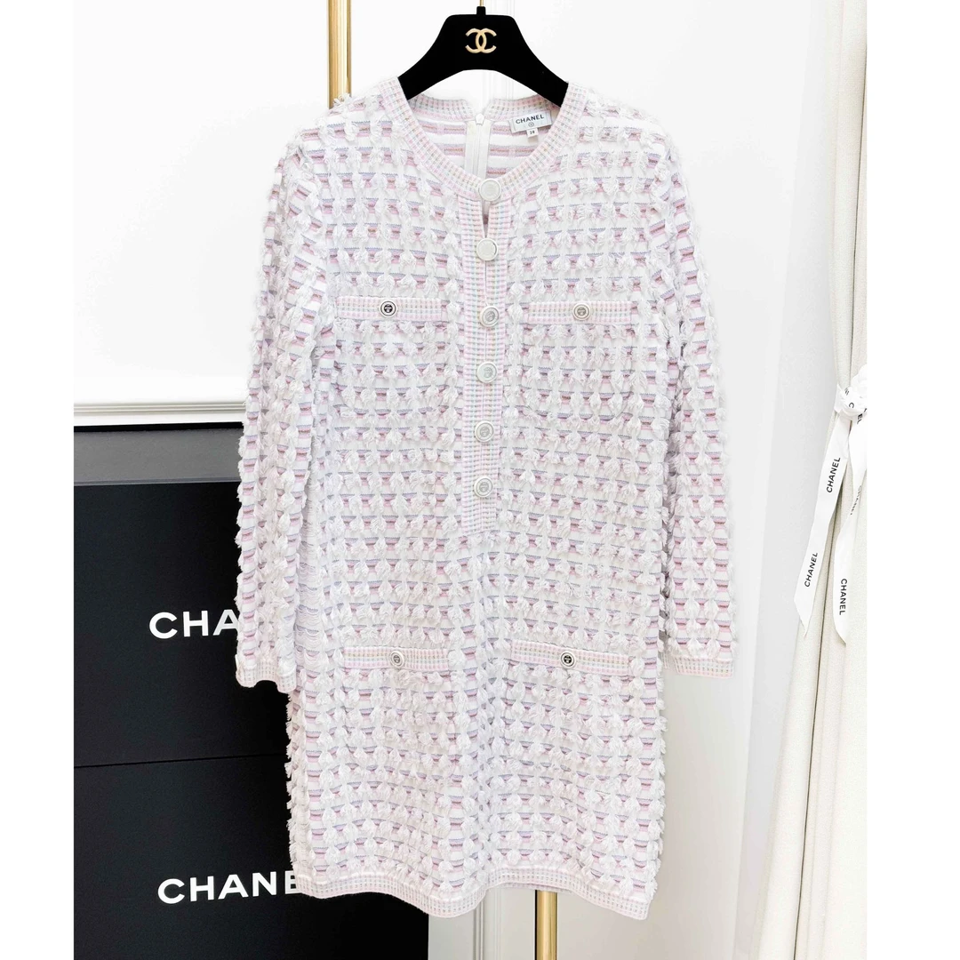 99新 Chanel/香奈儿 38码白色拼粉蓝色四口袋长袖针织连衣裙