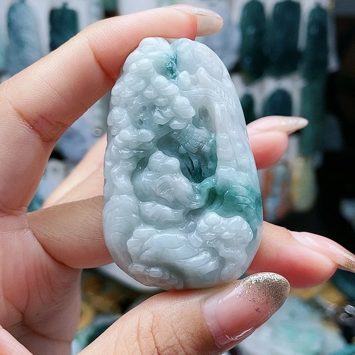 翡翠未镶嵌颈饰翡翠