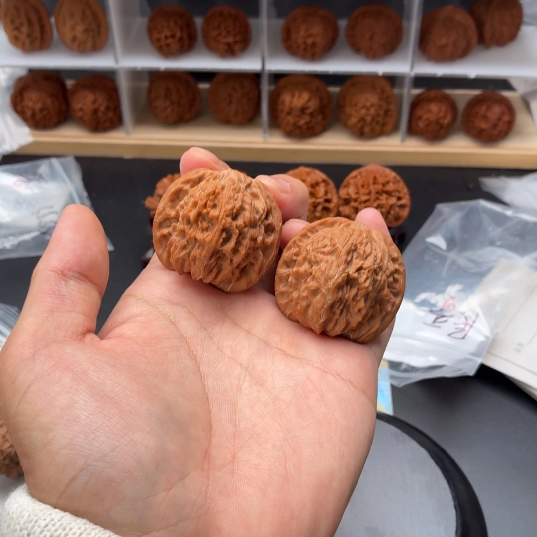 文玩核桃把件山地磨盘全品无修42不沾药