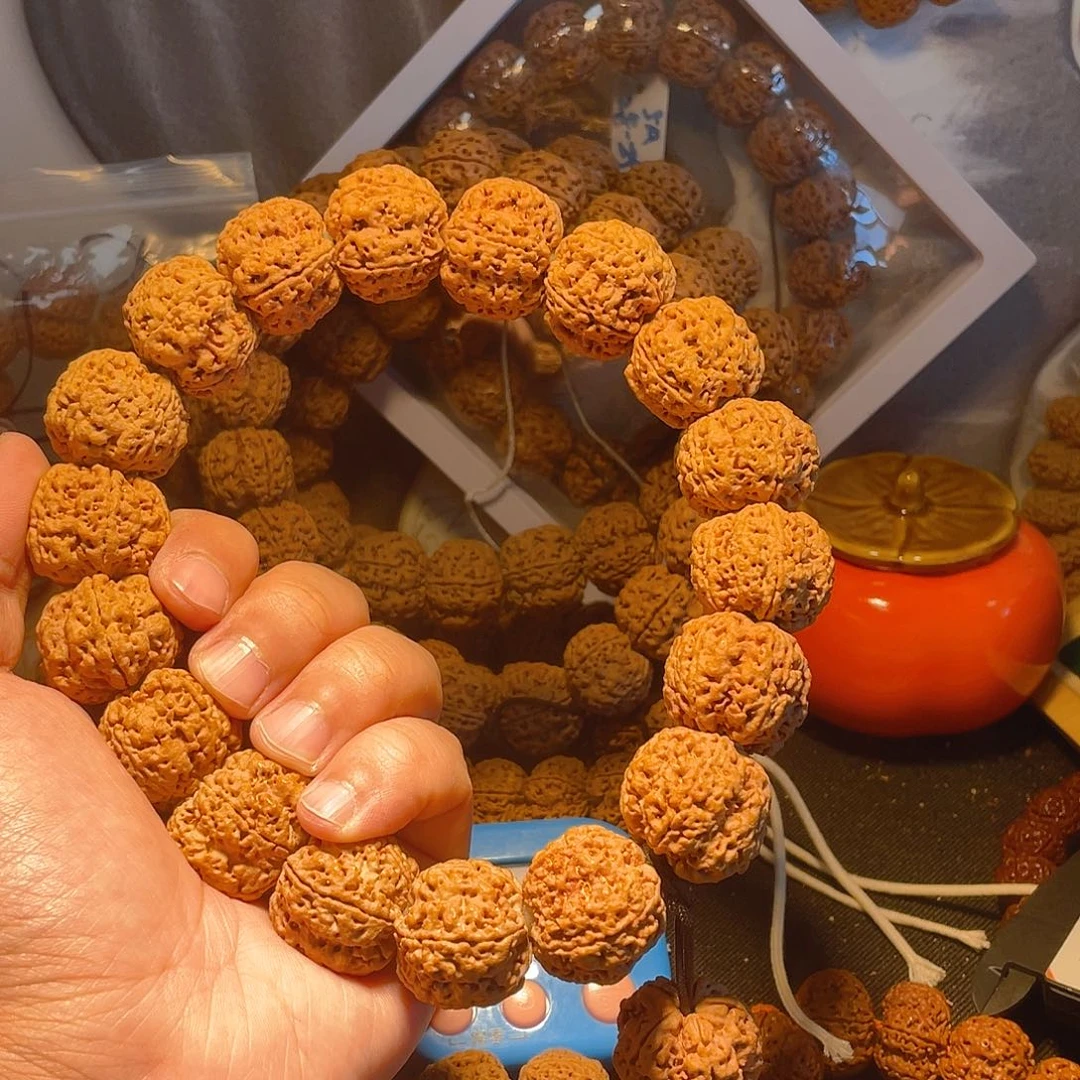 金刚菩提手串三**添蜂王28+