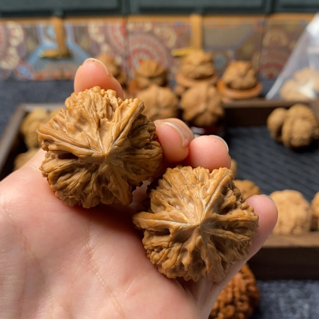 文玩核桃吊坠文山三棱