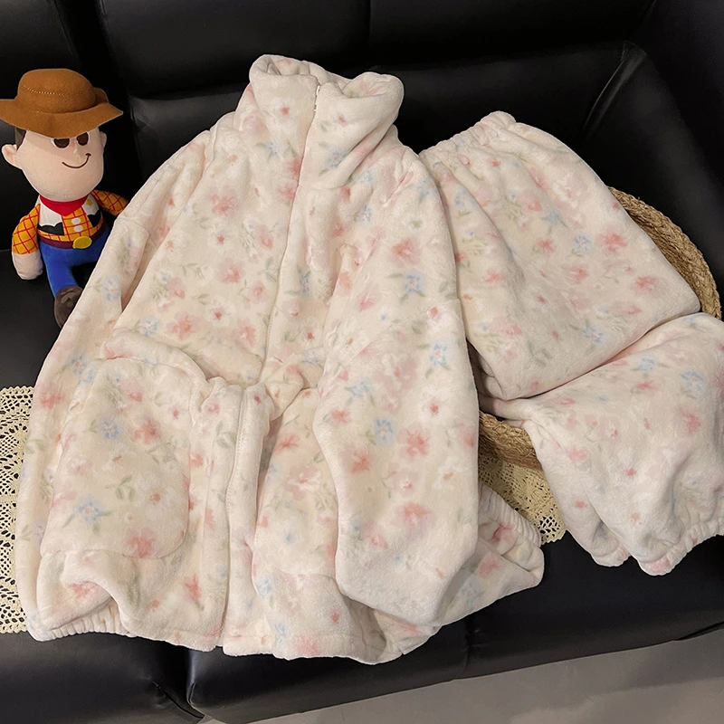睡衣保暖女秋冬季珊瑚绒ins风甜美拉链加绒加厚家居服两件套
