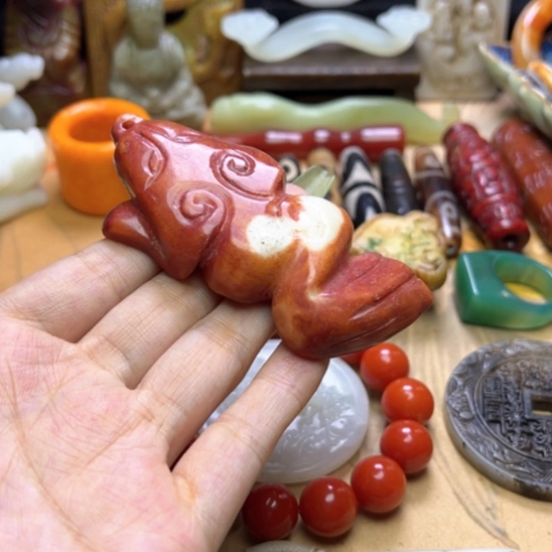 【闪购商品】蛇纹石玉未镶嵌颈饰