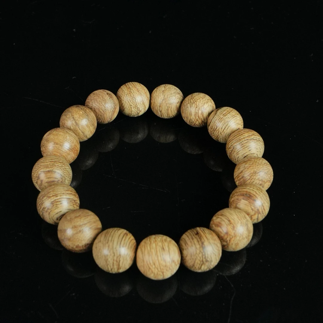 A8385 马泥涝软丝沉香手串 1.36cm  9.27g