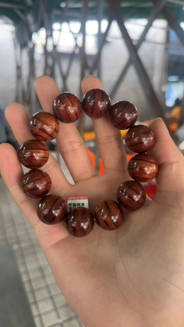 海南黄花梨新干料虎皮黑金线2.0单圈手串 023065