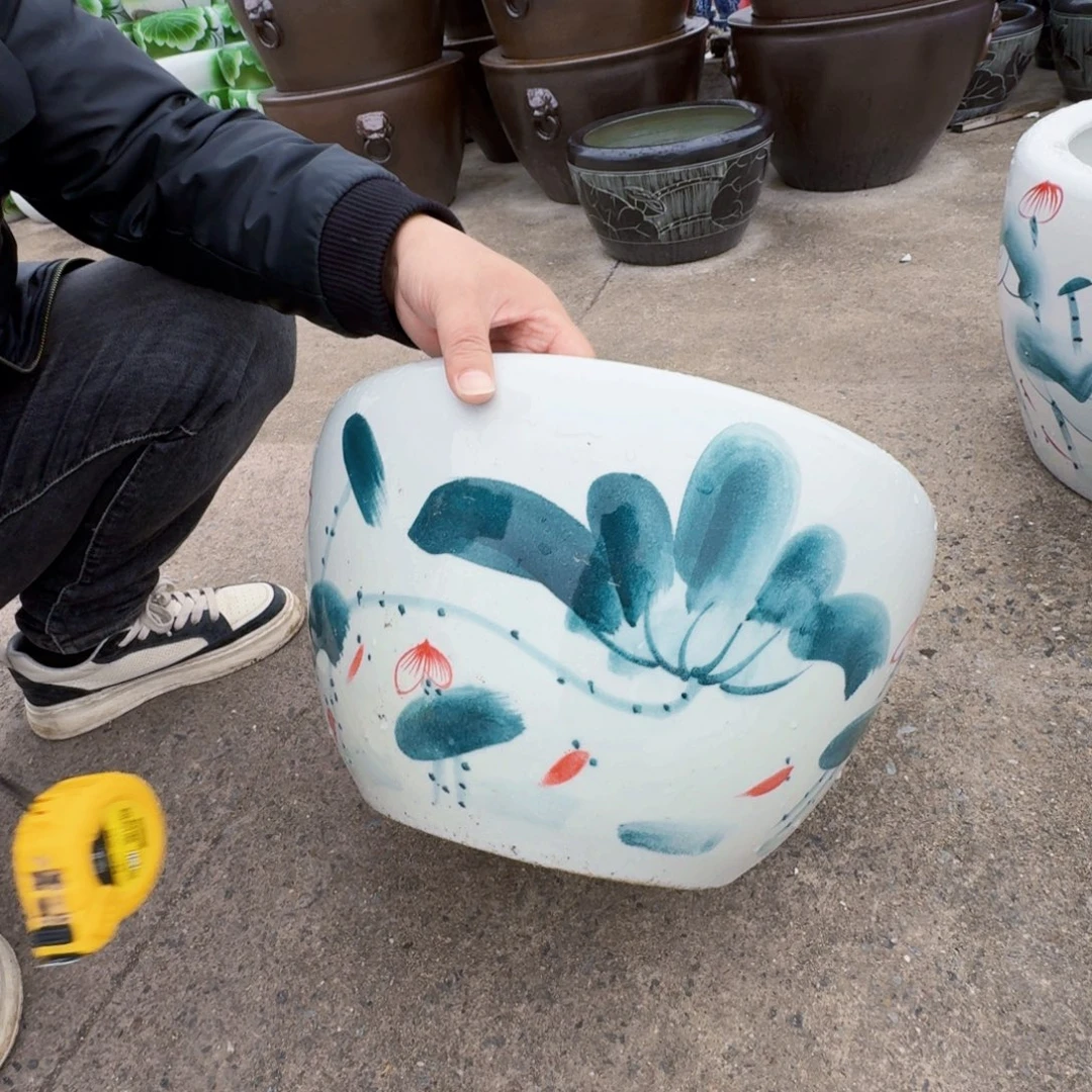 瓷片直径40，高24。。。。