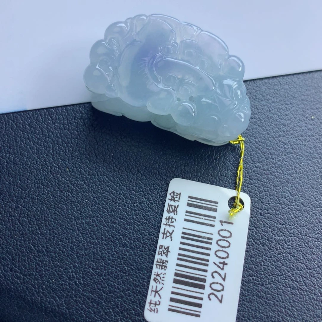 翡翠颈饰未镶嵌貔貅