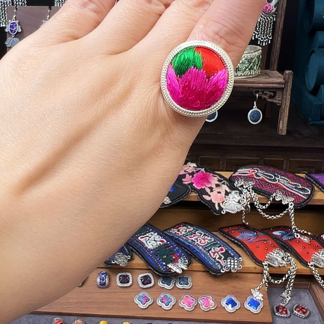 织绣手工刺绣工艺品