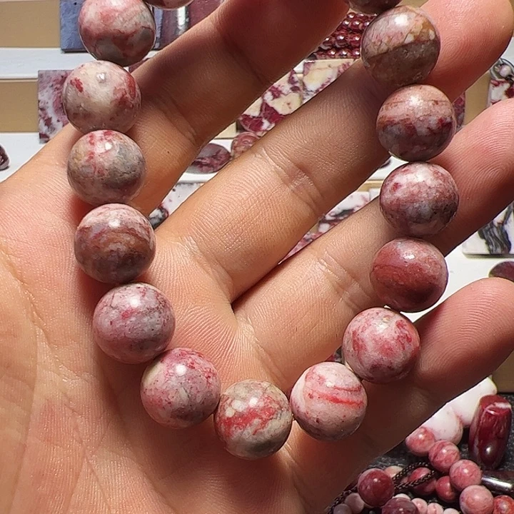 天然辰砂朱砂原石工艺品