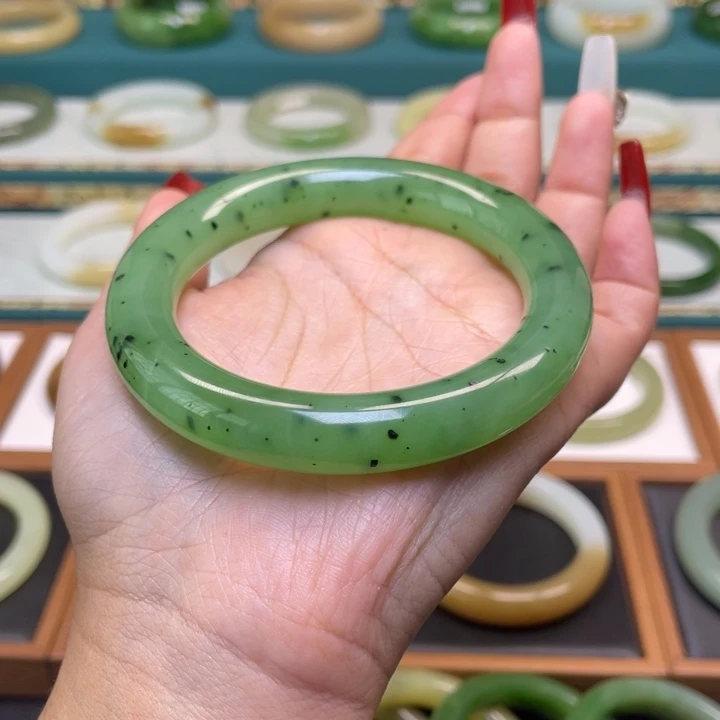 和田玉手镯未镶嵌58