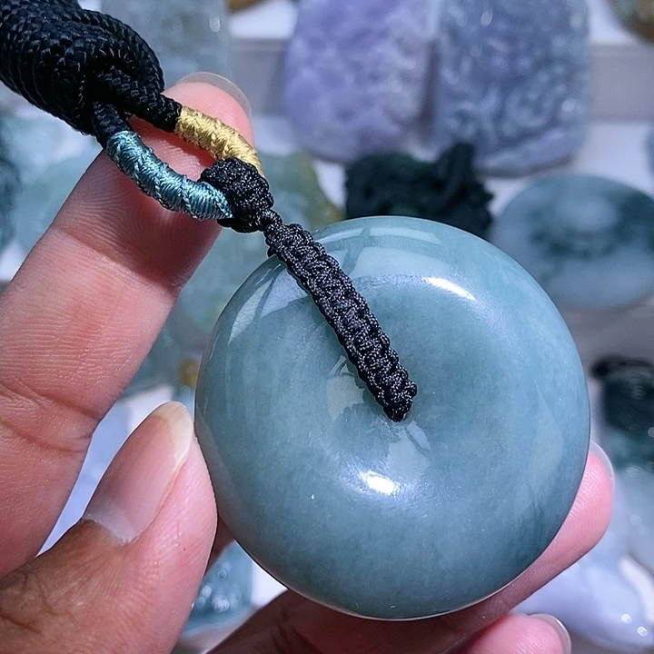 【闪购商品】翡翠未镶嵌颈饰11111111111111111