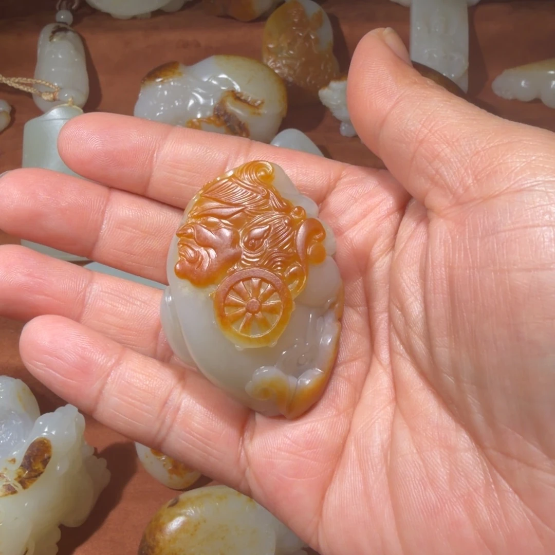 野***菜和田玉未镶嵌颈饰