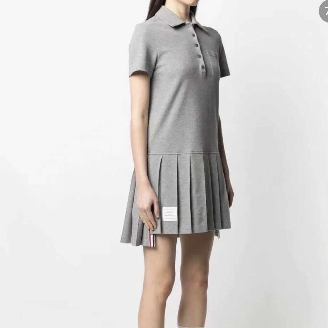 99新 THOMBROWNE 010396 Polo领短袖百褶连衣裙 40码