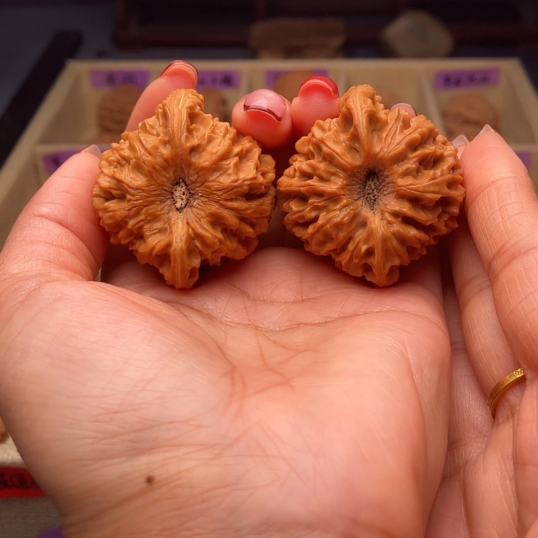 文玩核桃吊坠龙门涧40