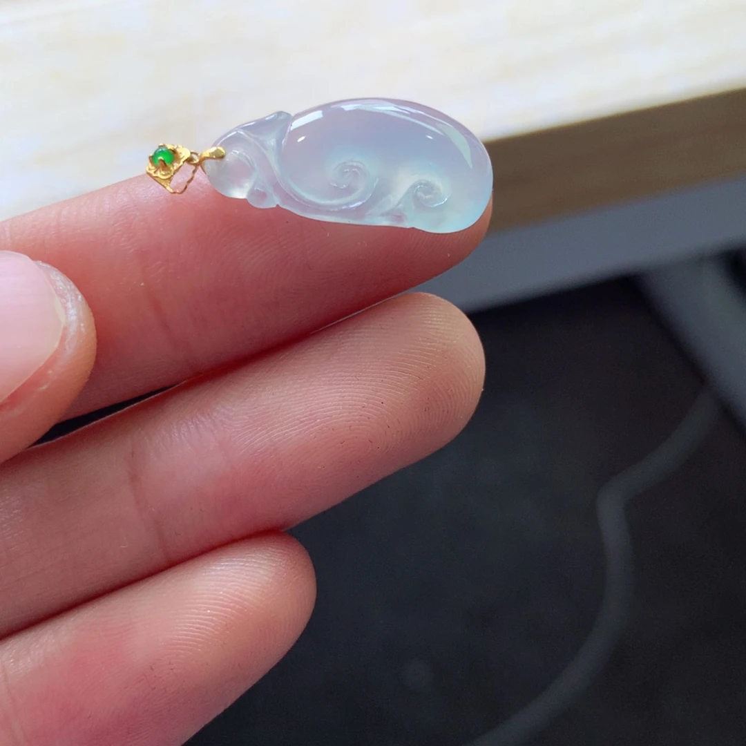 翡翠颈饰未镶嵌吊坠