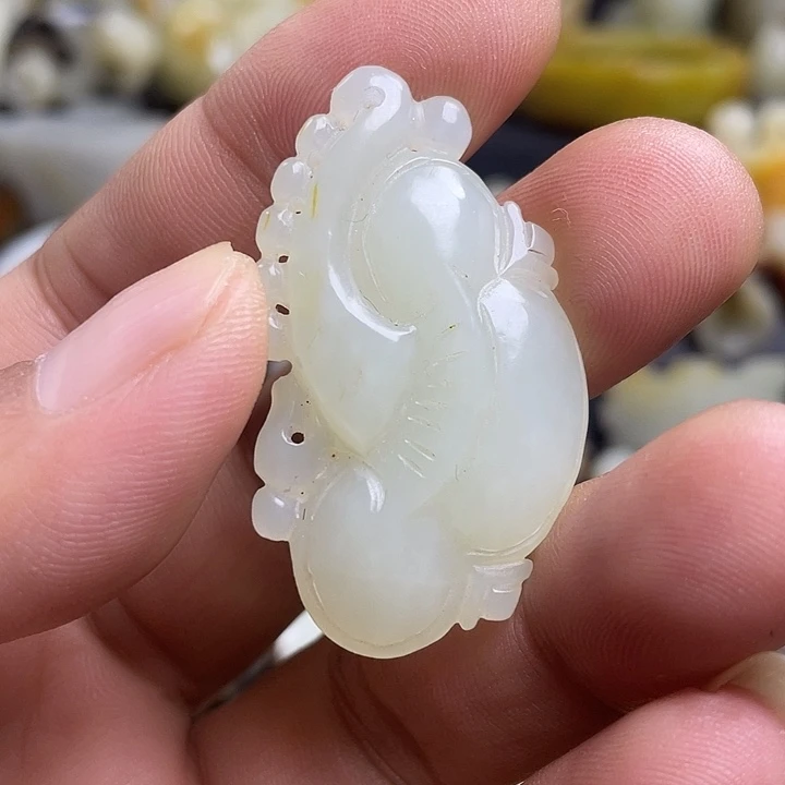 颈饰未镶嵌和田玉