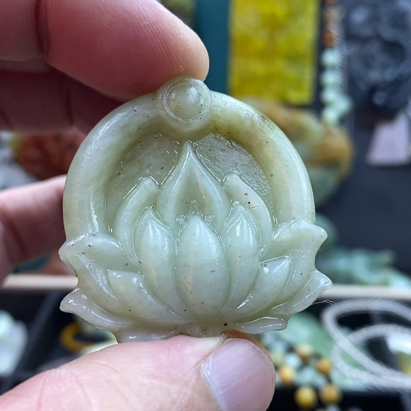 【闪购商品】未镶嵌蛇纹石玉吊坠