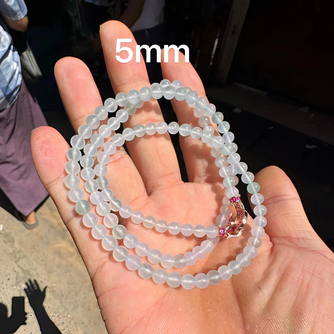 1107(小哪吒在源头)高冰种翡翠冰紫底珠链干净肉细胶感荧光足M300