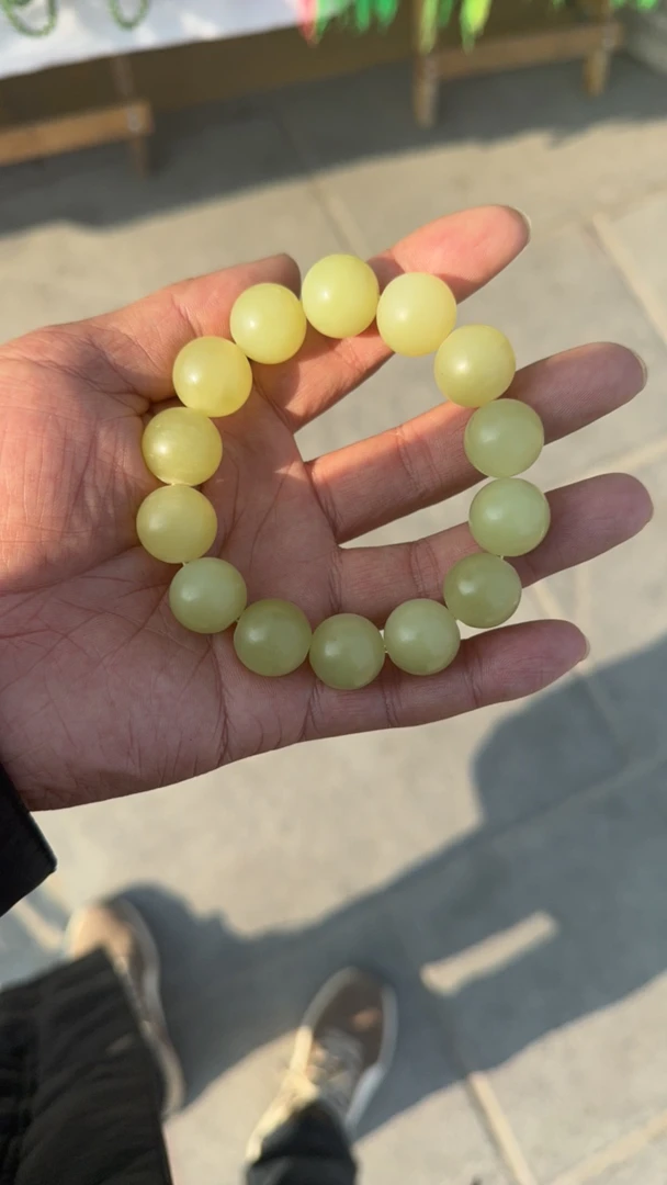 新疆和田玉黄口卡16手串高端大气