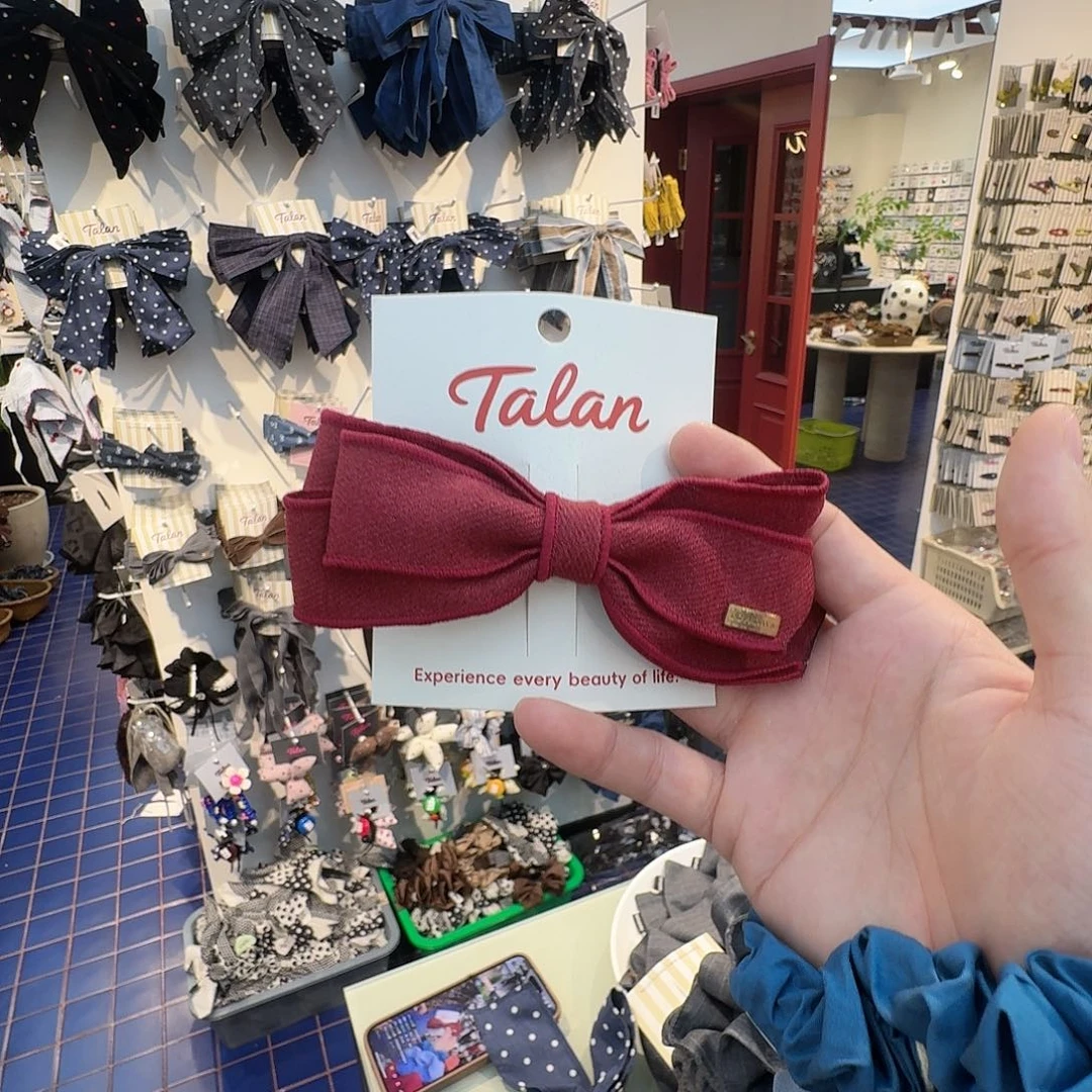 红色蝴蝶结哦哦哦哦