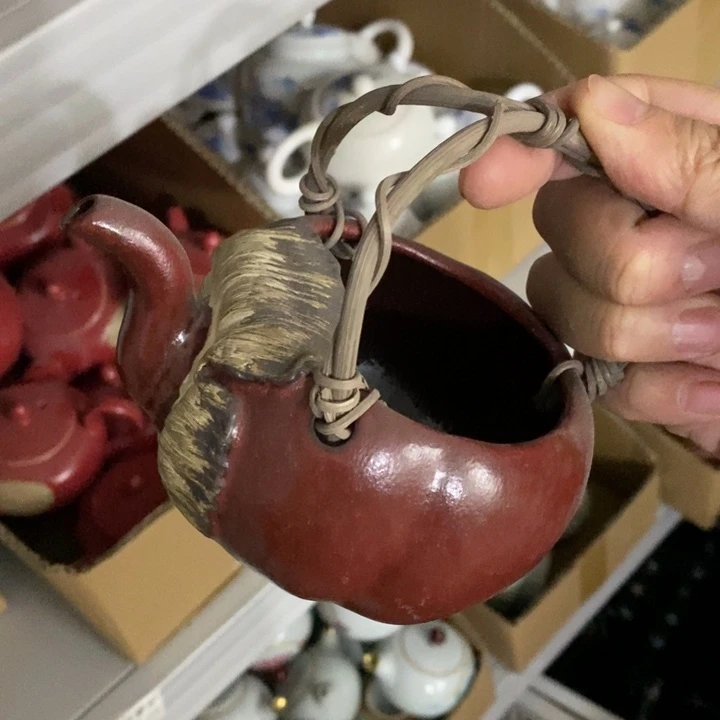 陶瓷艺术品及陶瓷壶壶