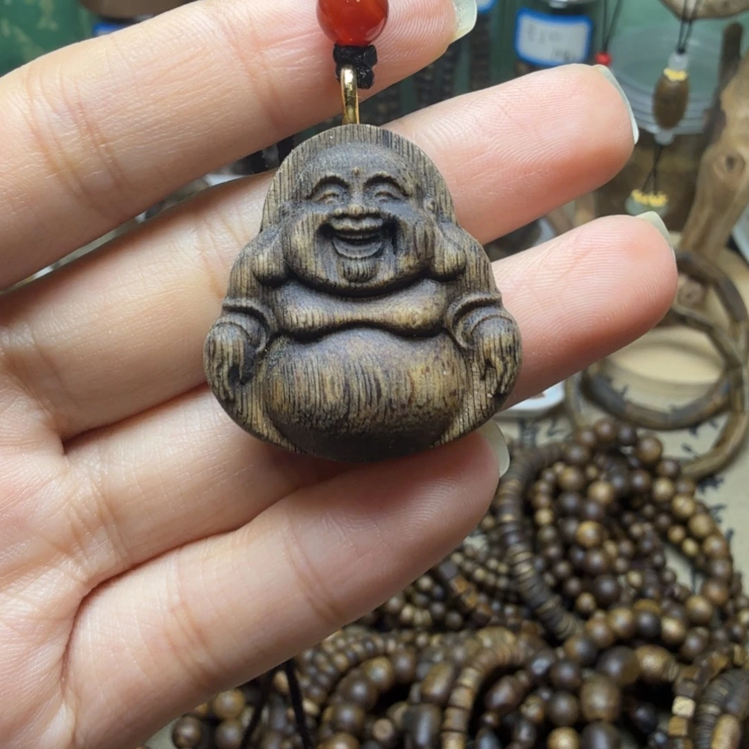 沉香碎屑沉香佛雕刻