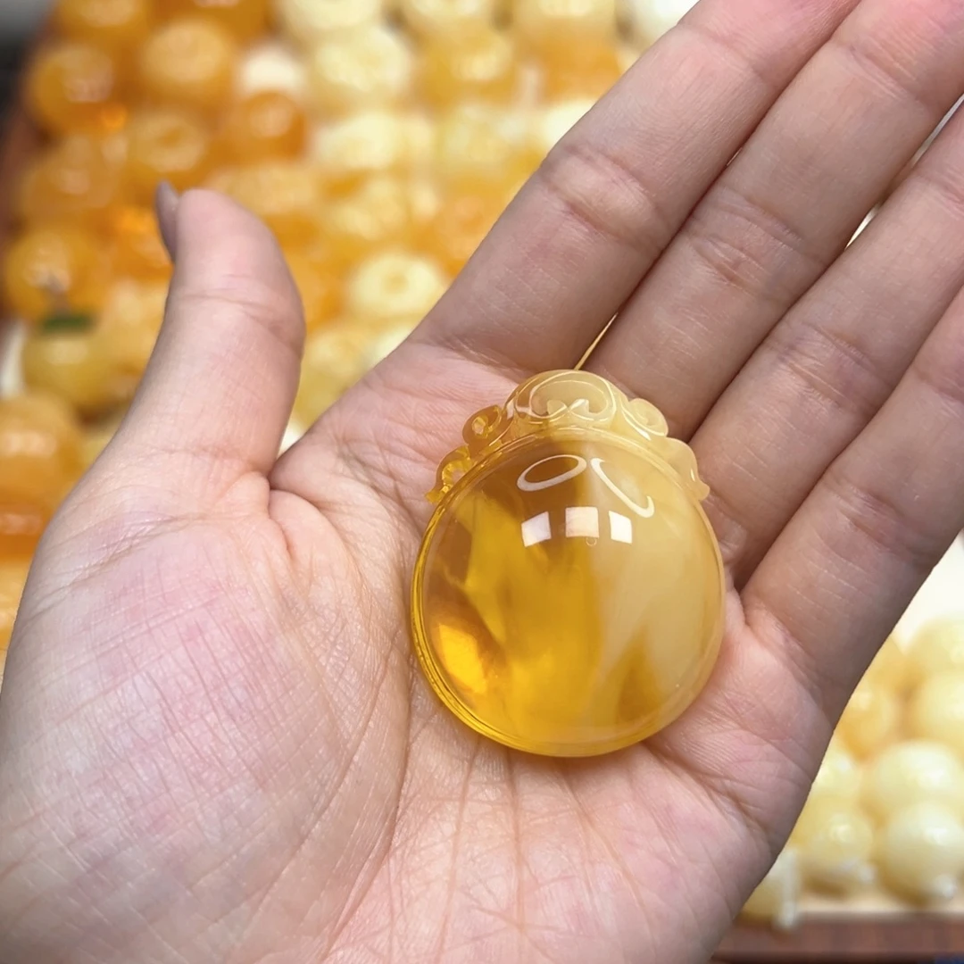 S***e琥珀颈饰未镶嵌蜜蜡