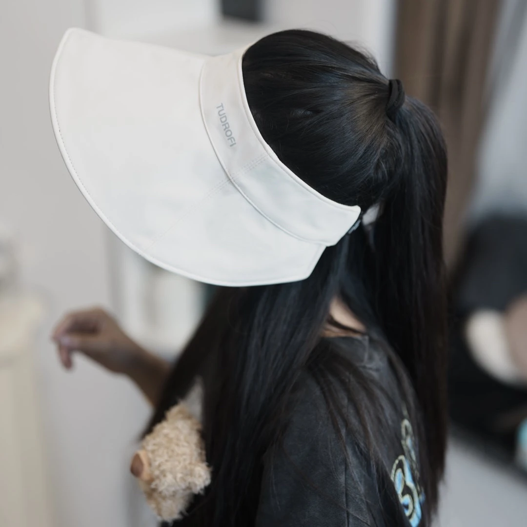 高级感黑胶防晒空顶帽女春夏季纯色百搭防紫外线宽檐可折叠渔夫帽