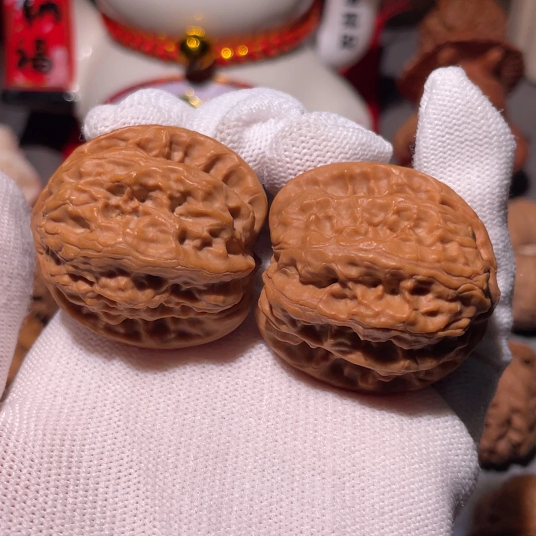 文玩核桃吊坠野狼34*35