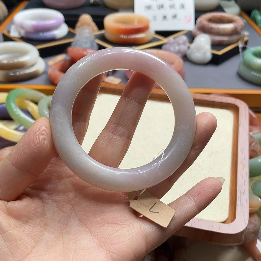 未镶嵌手镯石英岩玉逛*