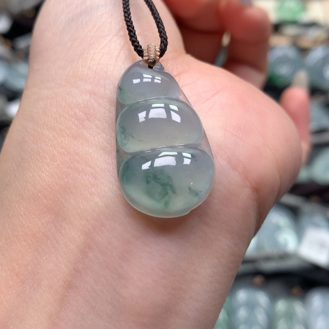 翡翠颈饰未镶嵌豆子